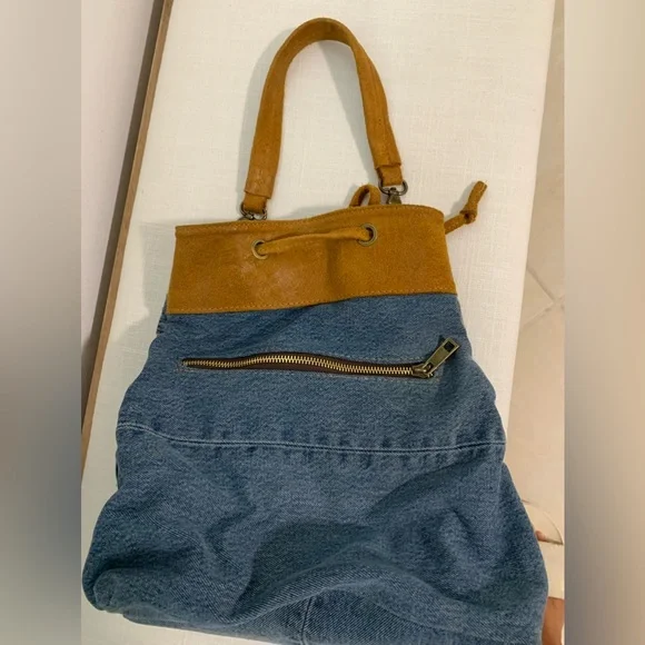 🎊HP🎉🇮🇹MADE IN ITALY UNIQUE BAG🇮🇹 - Picture 2 of 5